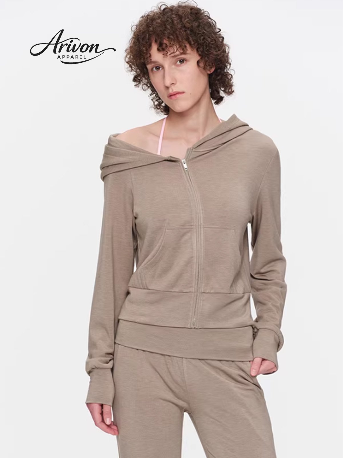 19logo Relaxed Edge One-Shoulder Sweatshirt - Image 1